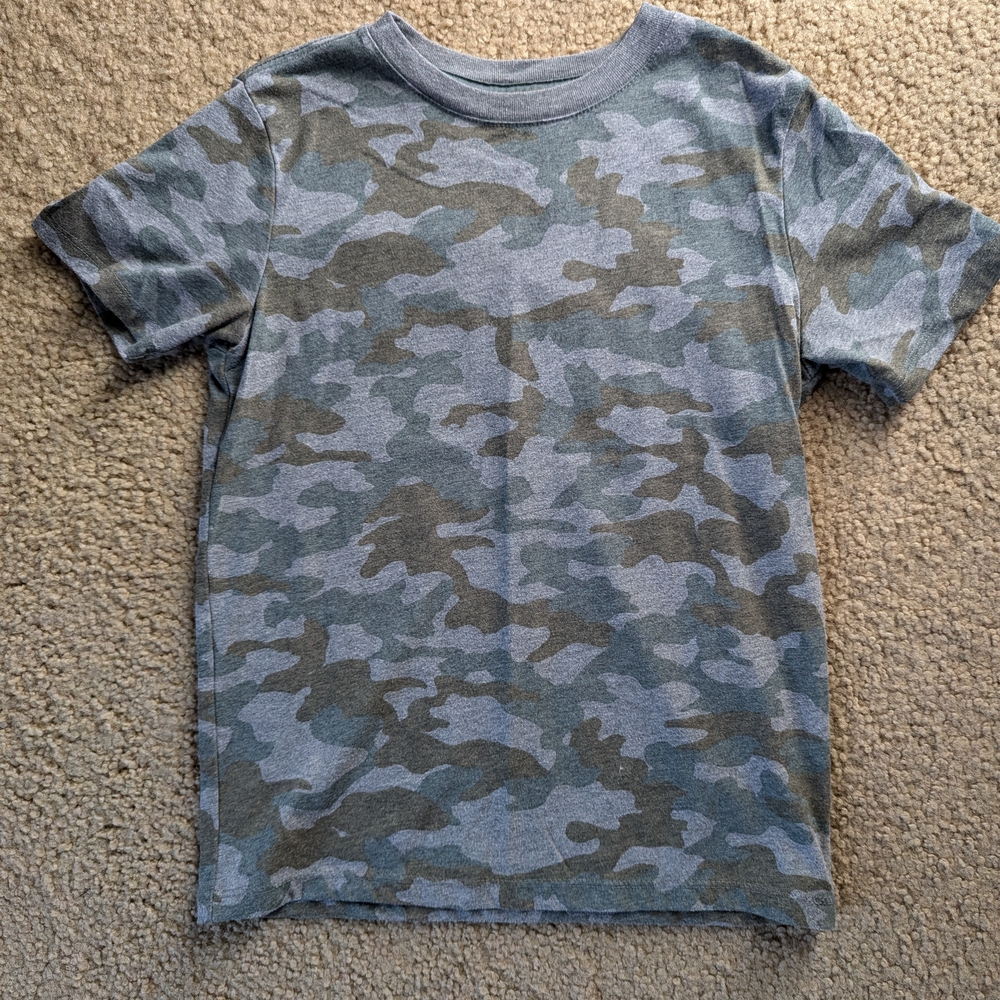Cat & Jack Gray Camo Short Sleeve Tee